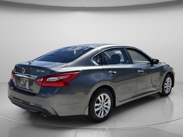 2016 Nissan Altima - $7,439