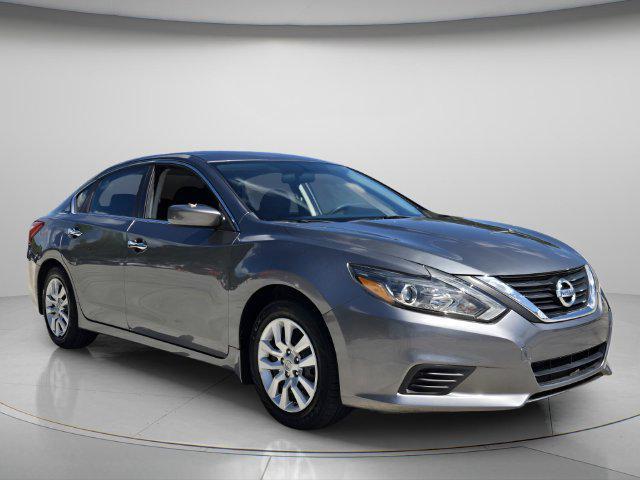 2016 Nissan Altima - $7,439
