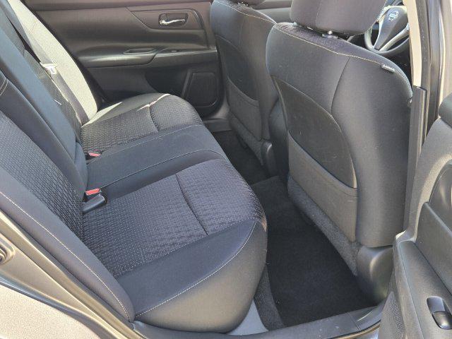 2016 Nissan Altima - $7,439