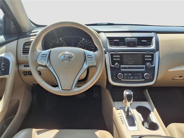 2016 Nissan Altima - $7,500