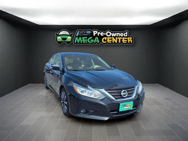2016 Nissan Altima - $7,500