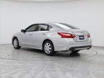 2016 Altima Thumbnail 2