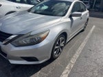 2016 Altima Thumbnail 2