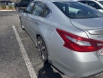 2016 Altima Thumbnail 4
