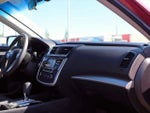 2016 Altima Thumbnail 18