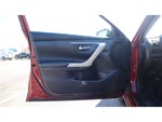 2016 Altima Thumbnail 9
