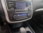 2017 Altima Thumbnail 16