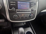 2017 Altima Thumbnail 16