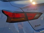 2023 Altima Thumbnail 10