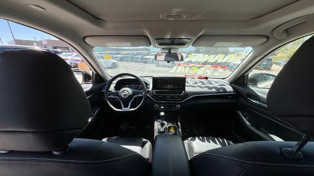 2024 Nissan Altima 2.0 SR