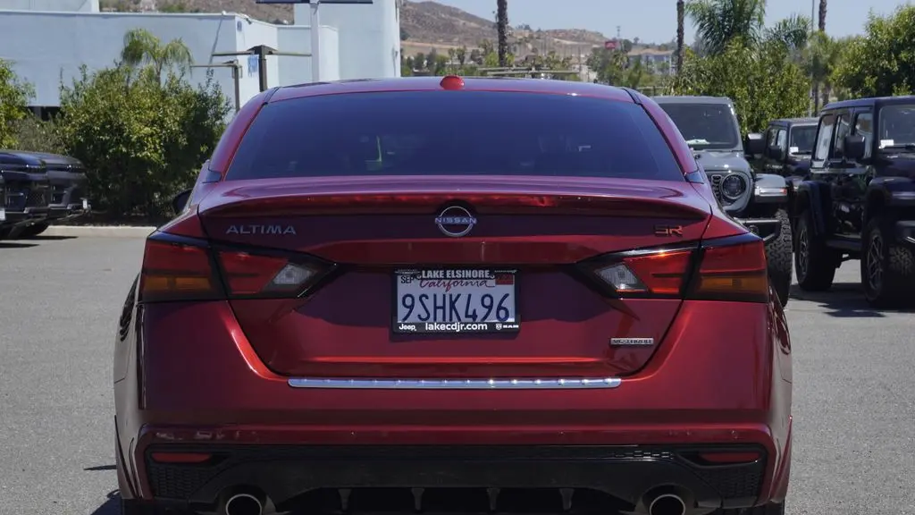 2023 Nissan Altima 2.0 SR