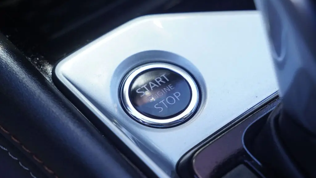 2023 Nissan Altima 2.0 SR