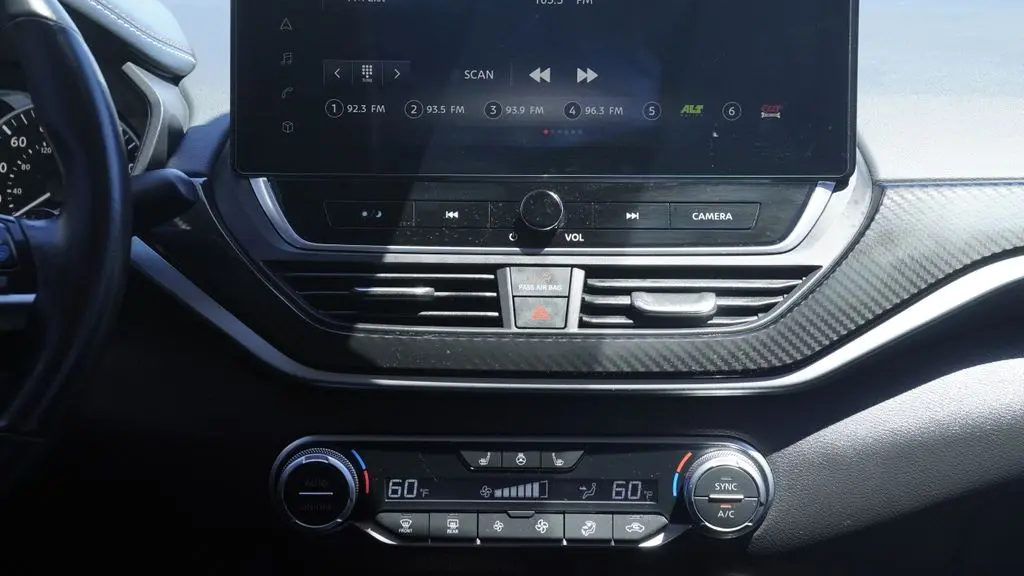 2023 Nissan Altima 2.0 SR