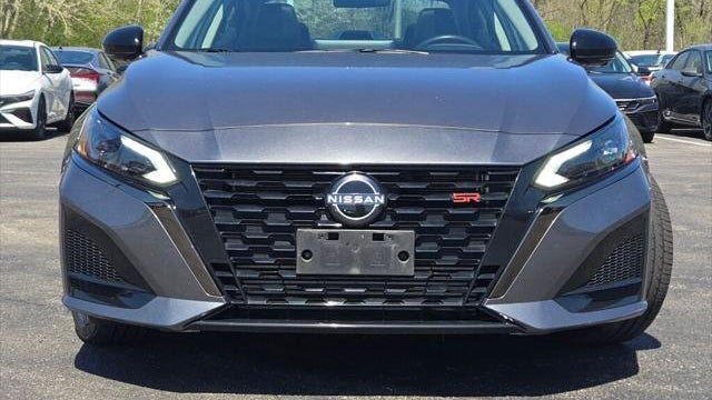 2023 Nissan Altima 2.0 SR