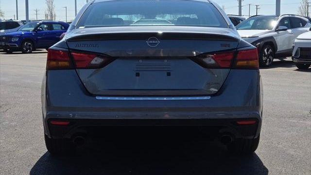 2023 Nissan Altima 2.0 SR