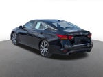 2022 Altima Thumbnail 4