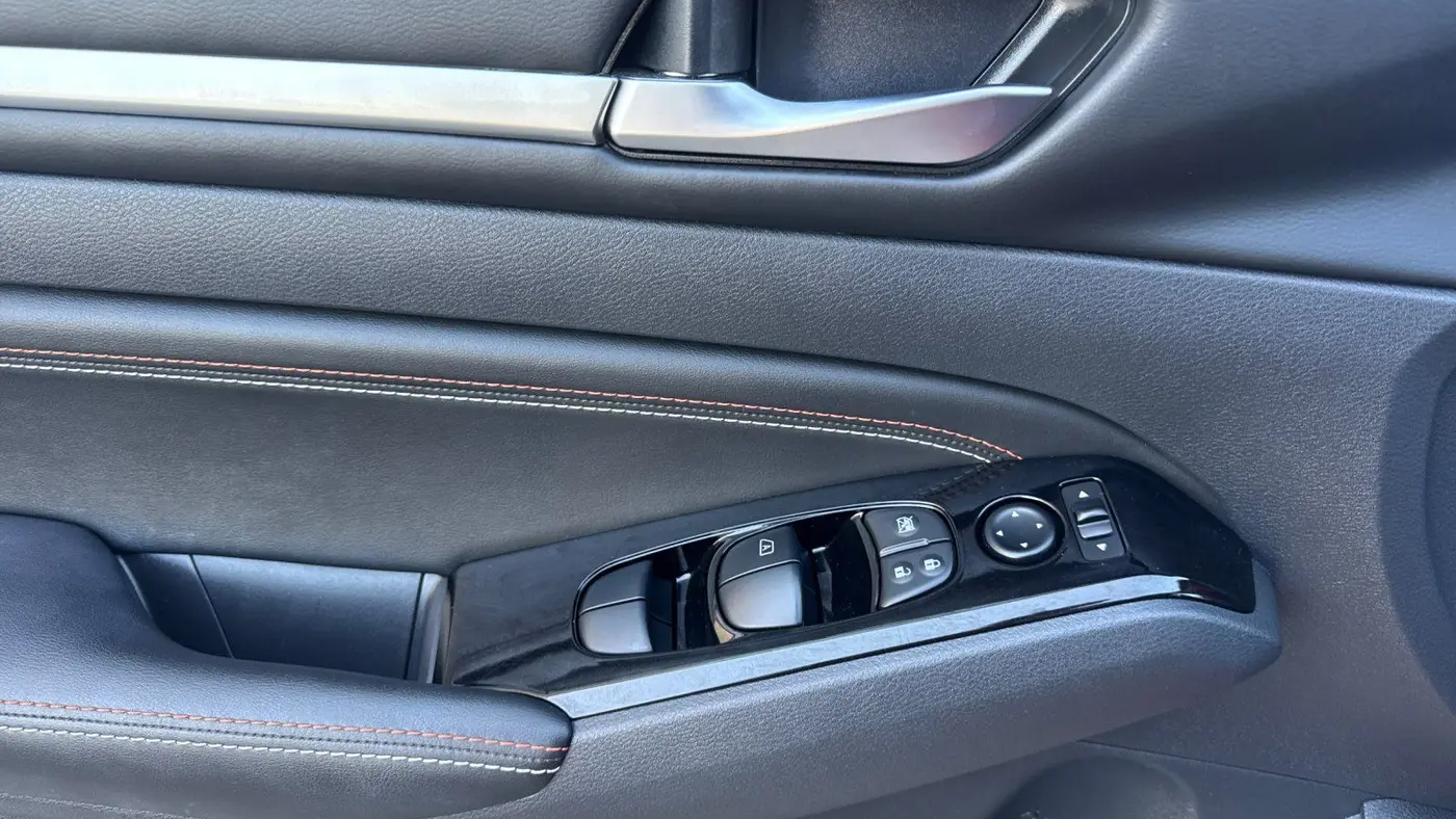 2023 Nissan Altima 2.0 SR