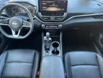 2023 Altima Thumbnail 16