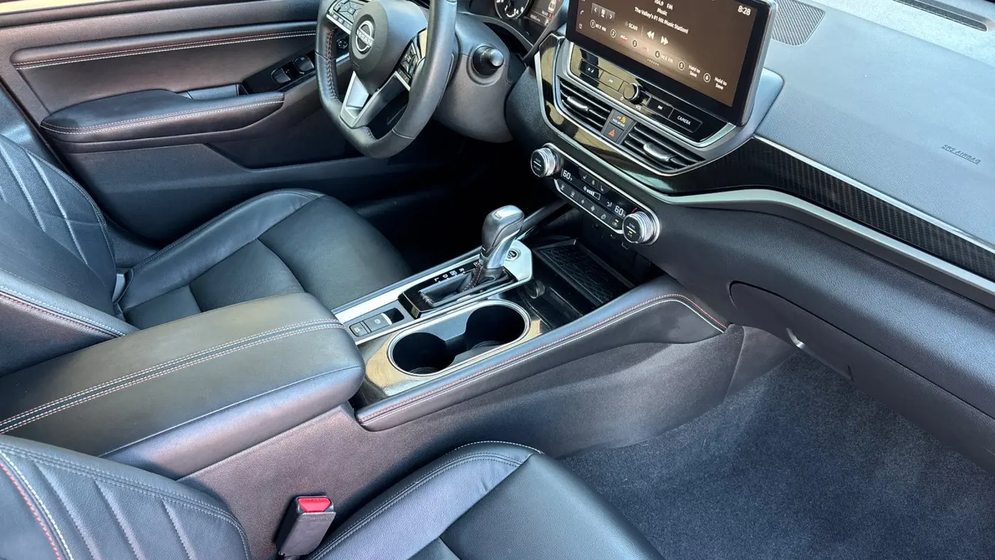 2023 Nissan Altima 2.0 SR
