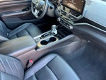 2023 Altima Thumbnail 18