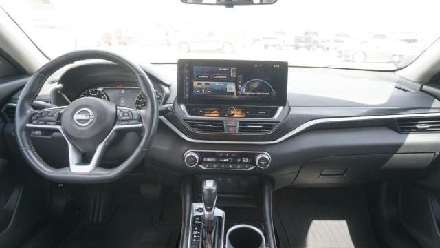 2023 Nissan Altima 2.0 SR