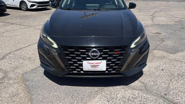 2023 Nissan Altima 2.0 SR