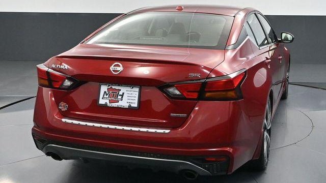 2019 Nissan Altima 2.0 SR