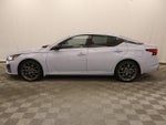 2023 Altima Thumbnail 9