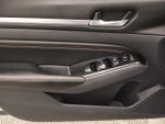 2023 Altima Thumbnail 18