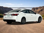 2023 Altima Thumbnail 3