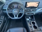 2023 Altima Thumbnail 15