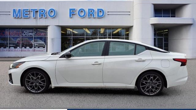 2024 Nissan Altima 2.0 SR