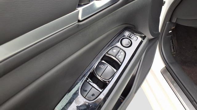 2024 Nissan Altima 2.0 SR