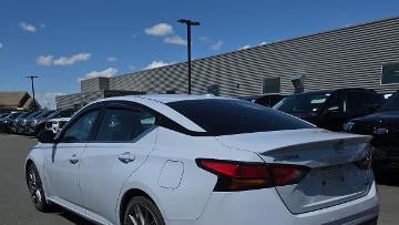 2023 Nissan Altima 2.0 SR