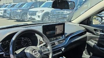 2023 Nissan Altima 2.0 SR