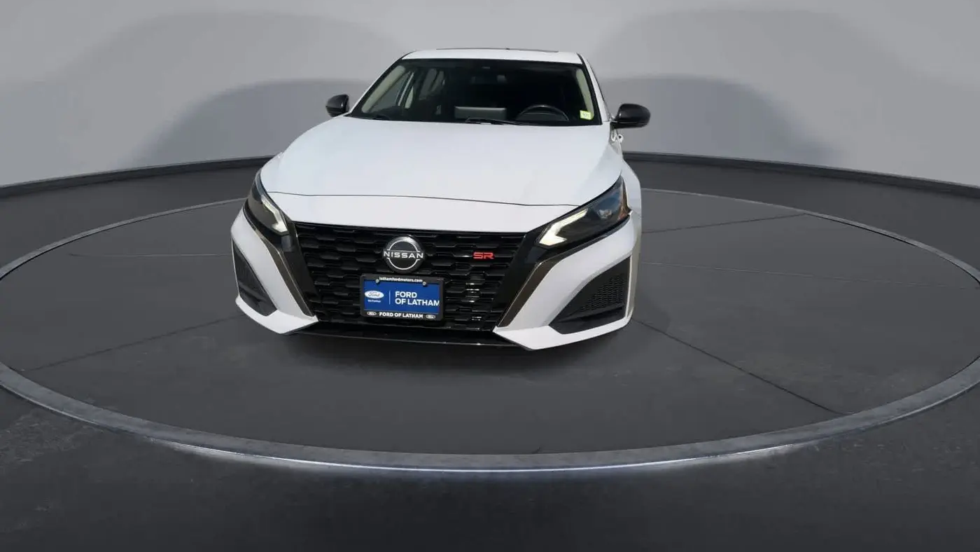2023 Nissan Altima 2.0 SR