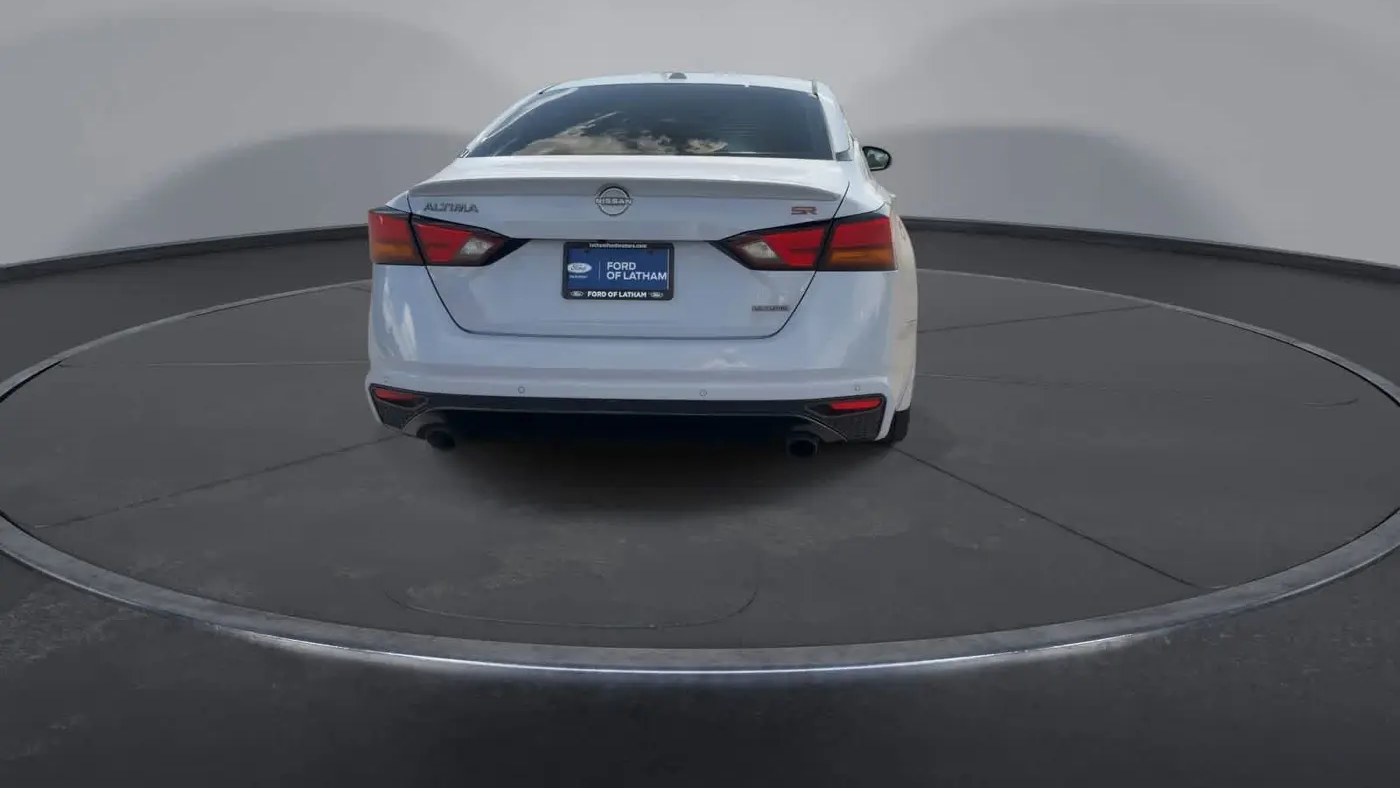 2023 Nissan Altima 2.0 SR