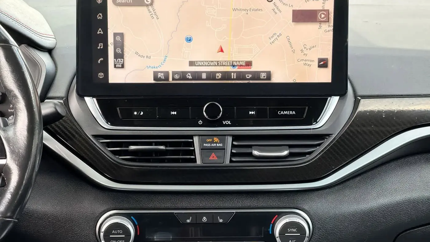 2023 Nissan Altima 2.0 SR