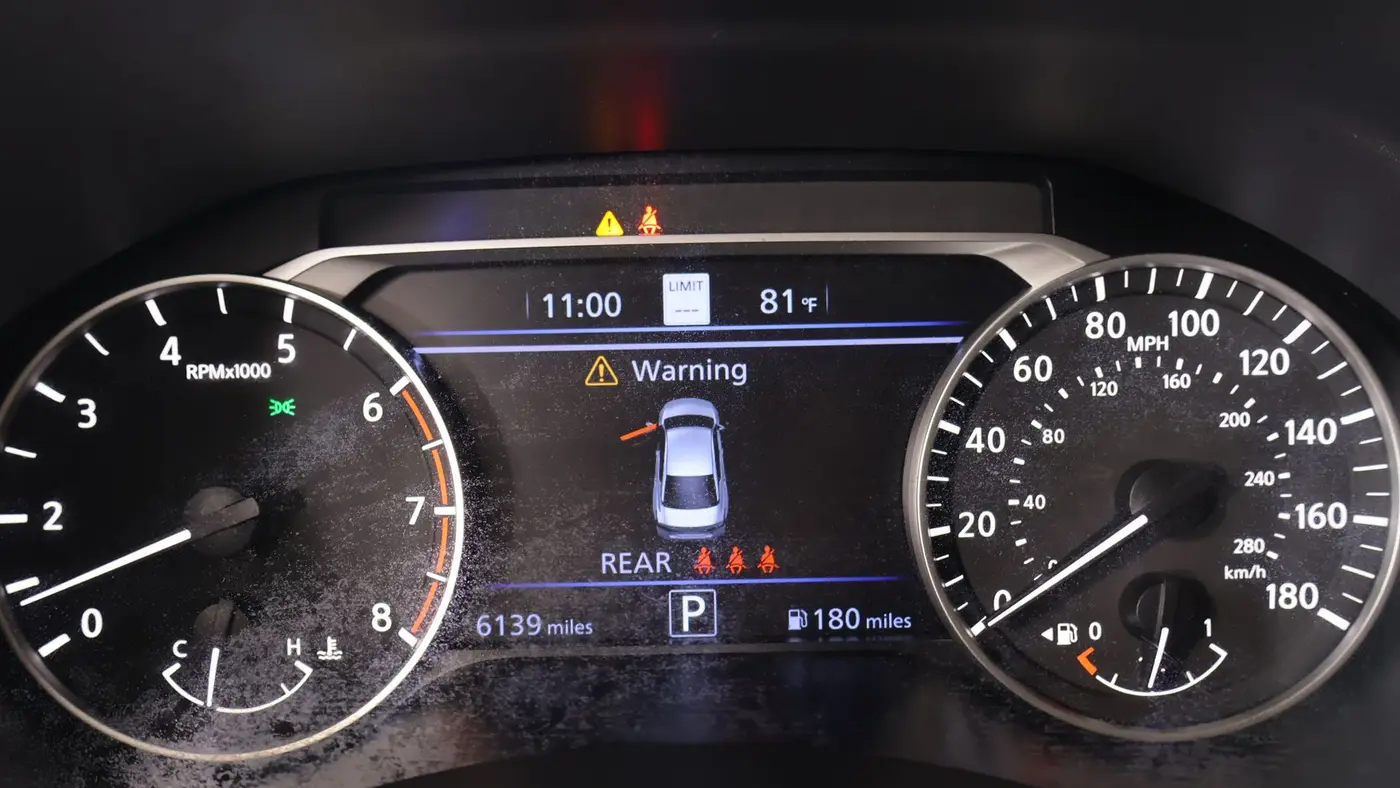 2023 Nissan Altima 2.0 SR