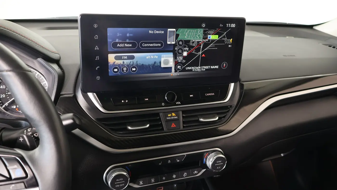 2023 Nissan Altima 2.0 SR