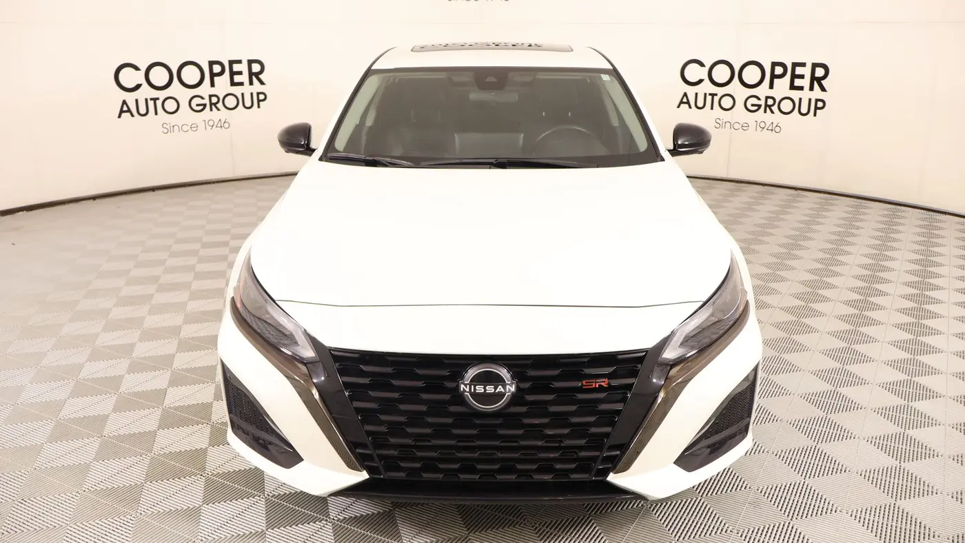 2023 Nissan Altima 2.0 SR