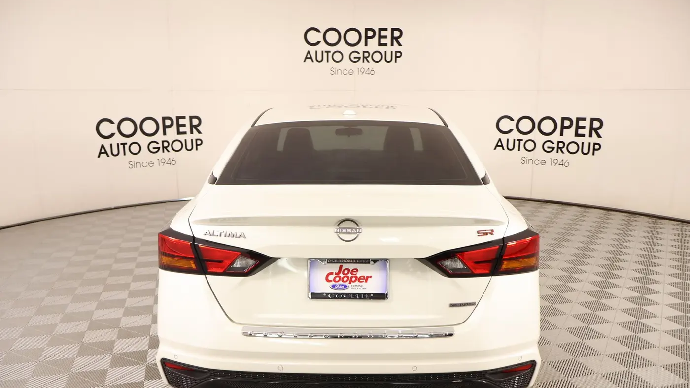 2023 Nissan Altima 2.0 SR