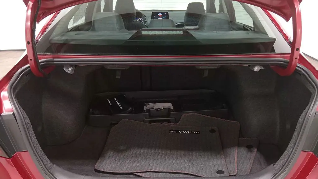 2022 Nissan Altima 2.0 SR