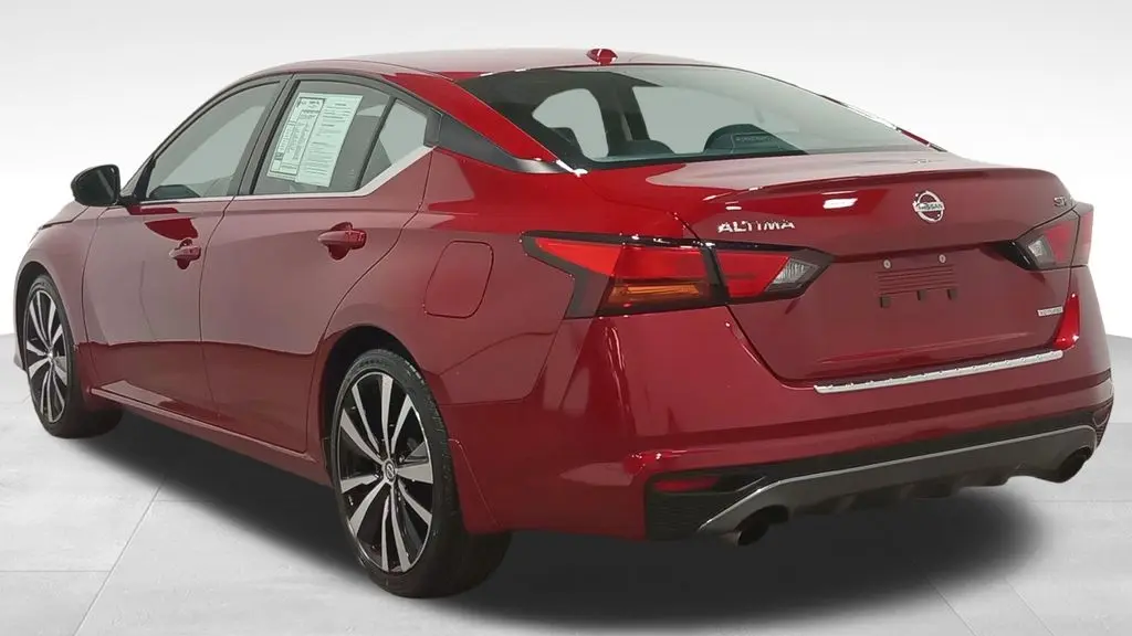 2022 Nissan Altima 2.0 SR