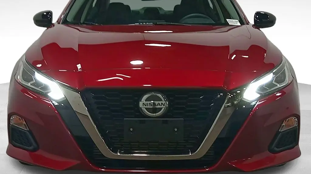 2022 Nissan Altima 2.0 SR