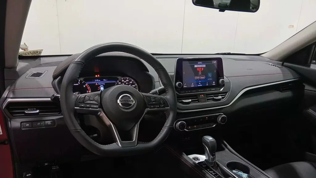 2022 Nissan Altima 2.0 SR