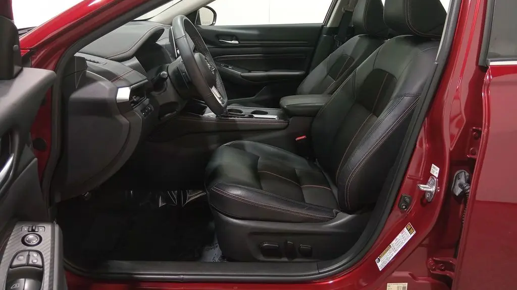 2022 Nissan Altima 2.0 SR