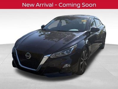 Photo of a 2020 Nissan Altima 2.0 Platinum 4DR Sedan for sale