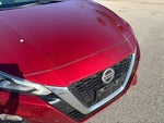 2019 Altima Thumbnail 3