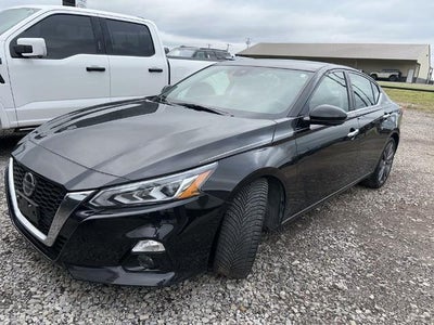 Photo of a 2019 Nissan Altima 2.0 Platinum 4DR Sedan for sale
